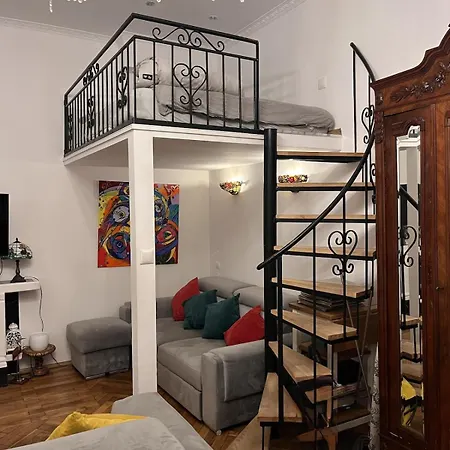 Charming In The Heart Of The Jewish District! Апартаменты Краков