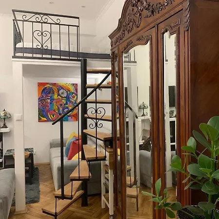 Charming In The Heart Of The Jewish District! Lejlighed